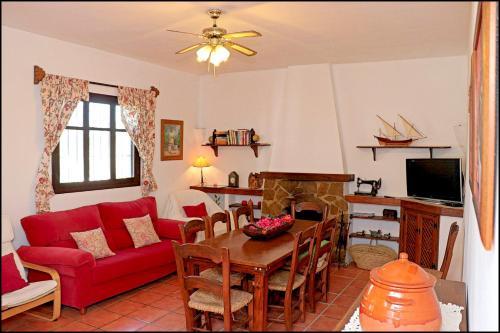 Chalet Con Jardin - Chiclana 02