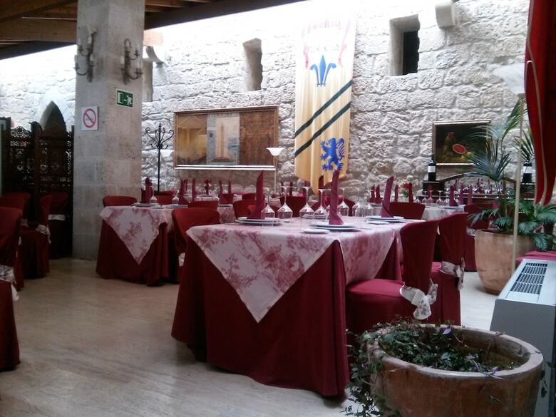 Hotel Se�orio De Olmillos