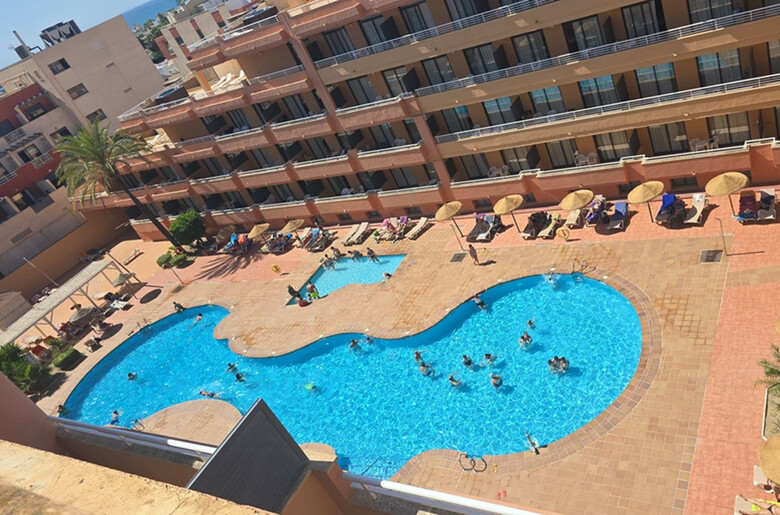 Aparthotel Advise Reina