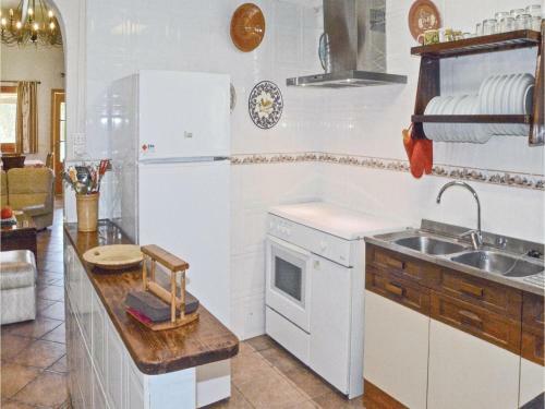 Three-bedroom Holiday Home In Llucmajor