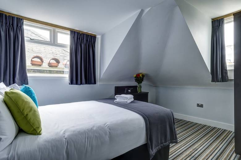 Hotel Trebovir (.)