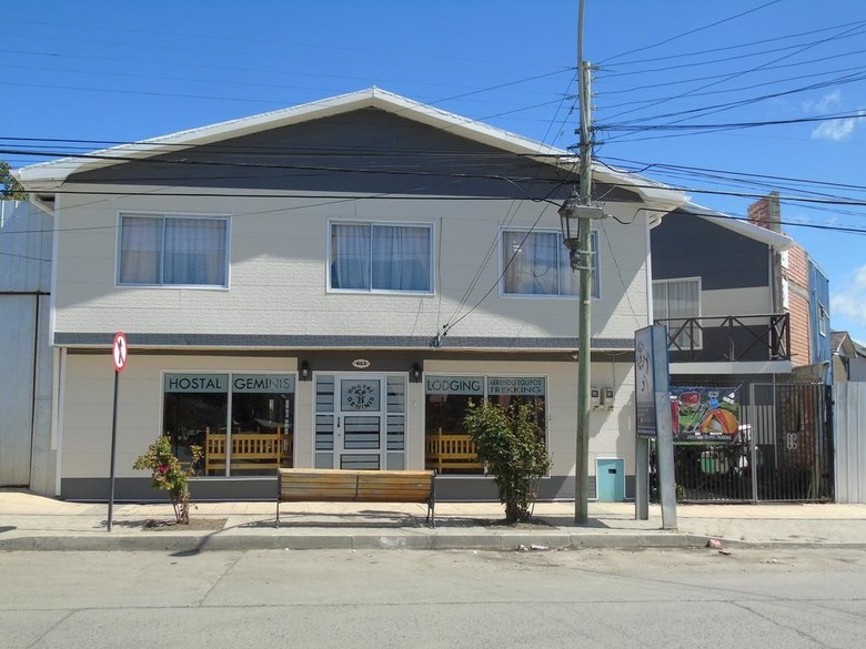 Hostal G�minis