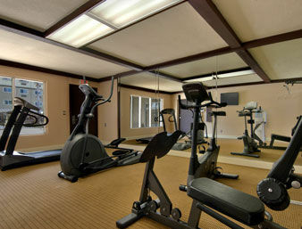 Hotel Ramada Inn & Plaza