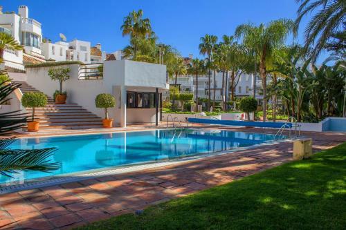 Apartamento Atico En Elviria