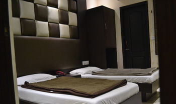 Residencia Hotel The Spot