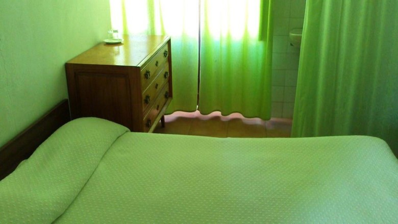 Hostal Caravela House