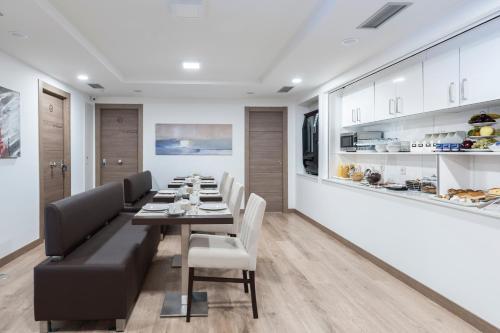 Hostal Suite Home Sardinero