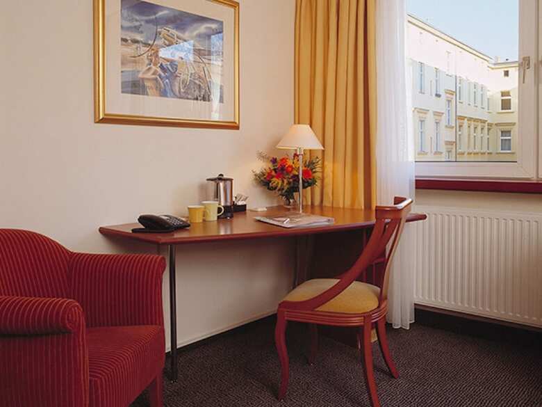 Sorat Hotel Ambassador
