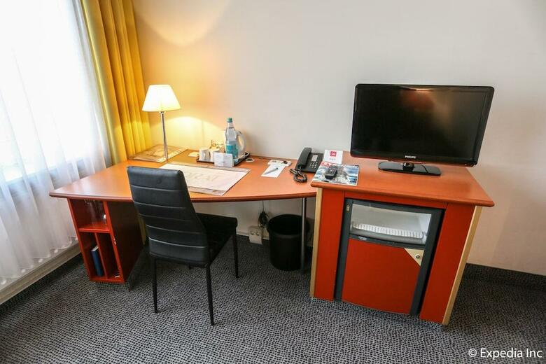 Sorat Hotel Ambassador