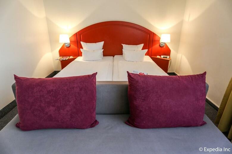 Sorat Hotel Ambassador