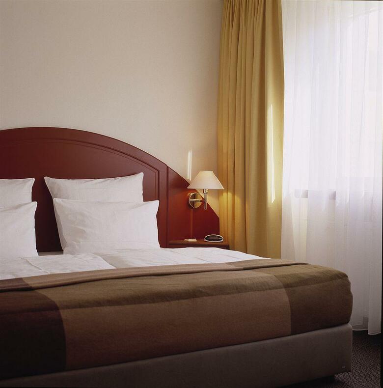 Sorat Hotel Ambassador