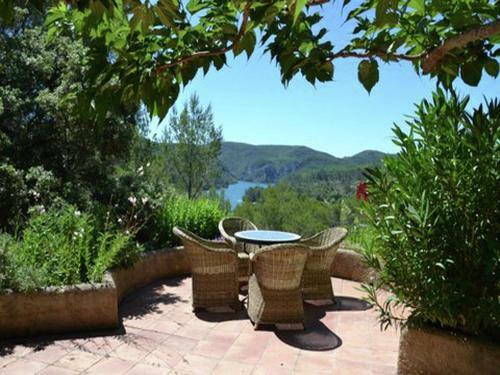 Holiday Home Maison Lei Roucas