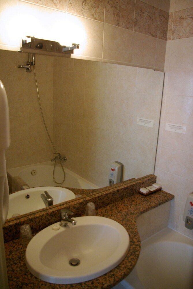 Hotel Le Mirval
