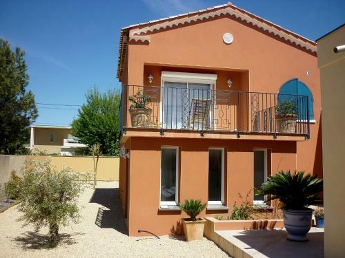 Holiday Home Le Clos Canta Joy.1