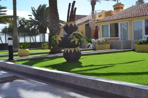 Club Primavera Apartments