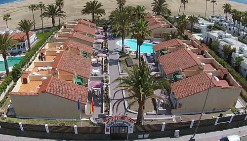 Club Primavera Apartments