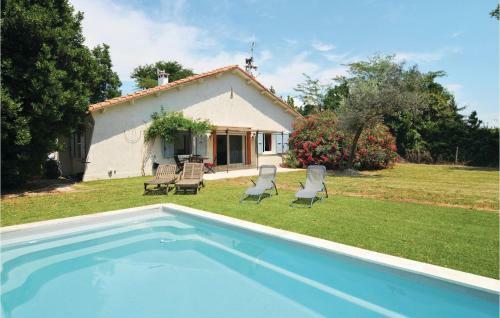 Four-bedroom Holiday Home In Le Sambuc