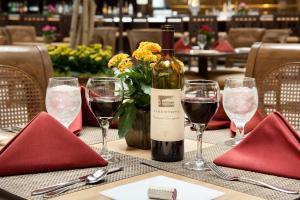 Embassy Suites La Quinta - Hotel & Spa
