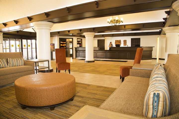 Hotel Embassy Suites Tulsa - I-44