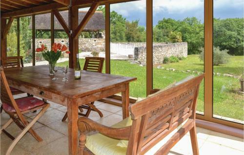 Two-bedroom Holiday Home In Padirac