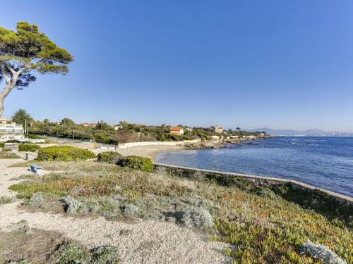 Apartment Les Louvans.1