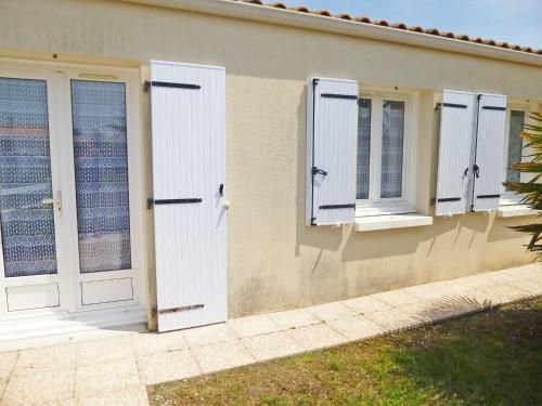 Holiday Home Les Lauriers