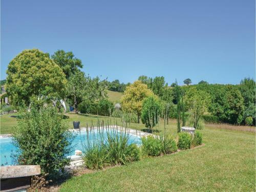 One-bedroom Holiday Home In Valeilles