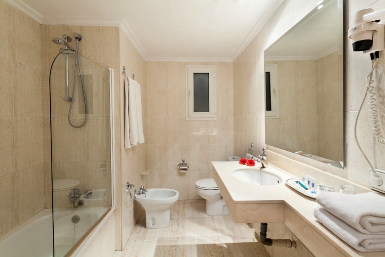 Hotel Crisol Riosol