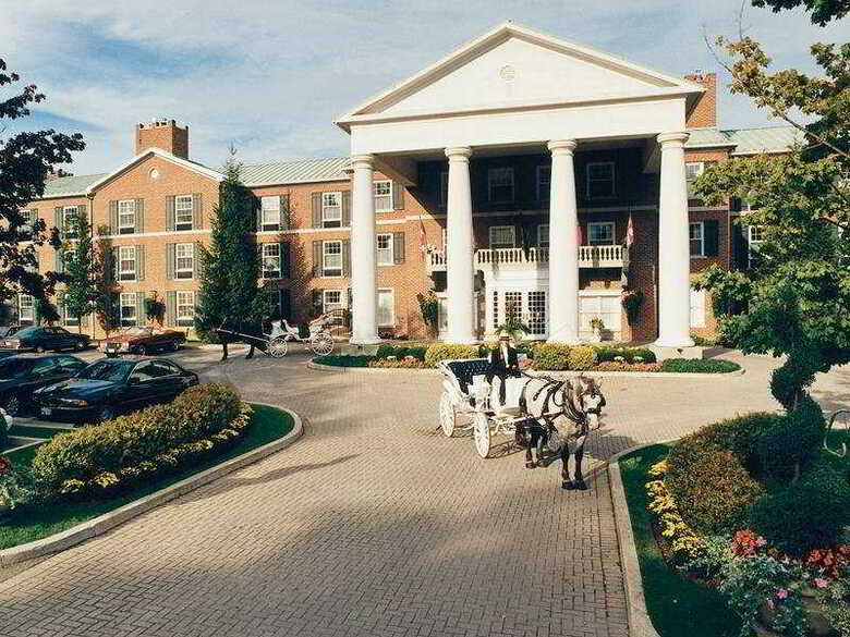 Hotel Queen's Landing Inn- Traditional Room