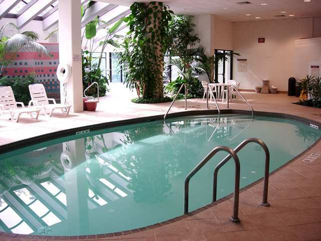 Hotel Embassy Suites Richmond - The Commerce Center