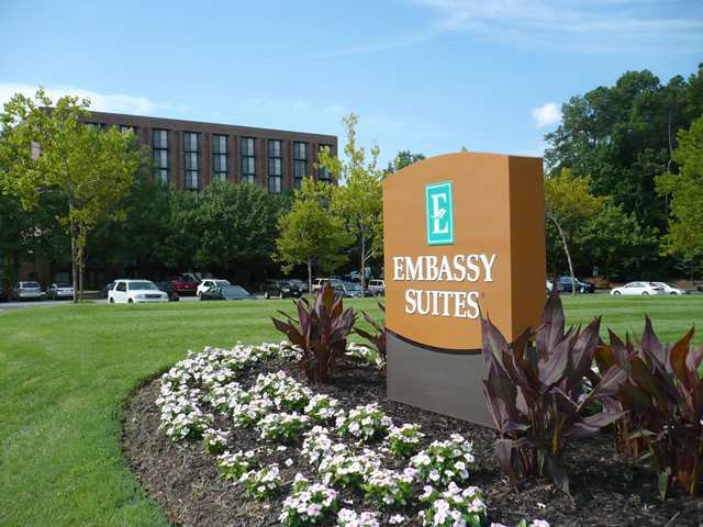 Hotel Embassy Suites Richmond - The Commerce Center