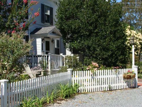 Bed & Breakfast Candleberry Inn On Cape Cod