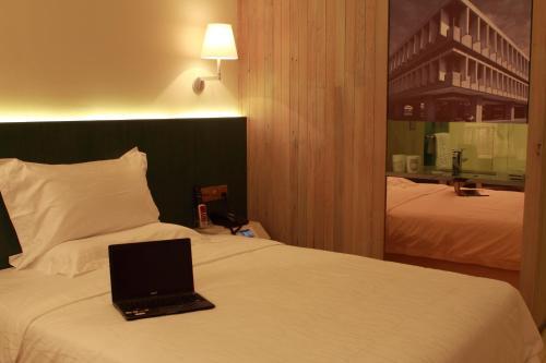Hansen Hotel