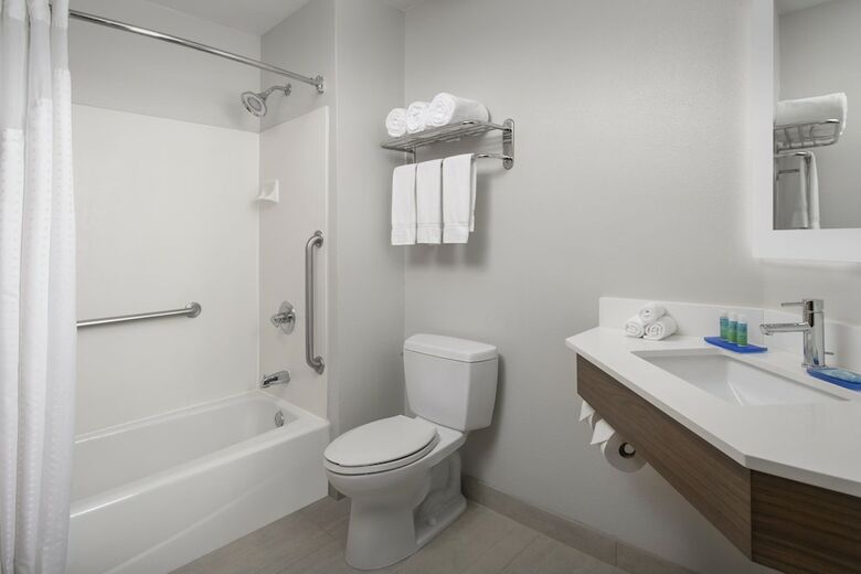 Hotel Holiday Inn Express San Antonio N-riverwalk Area