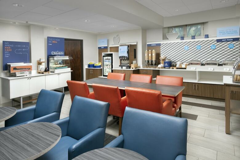 Hotel Holiday Inn Express San Antonio N-riverwalk Area