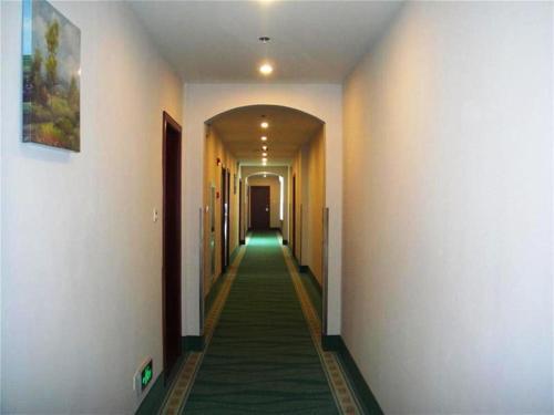 Greentree Inn Shanghai Guangdahuizhan Express Hotel