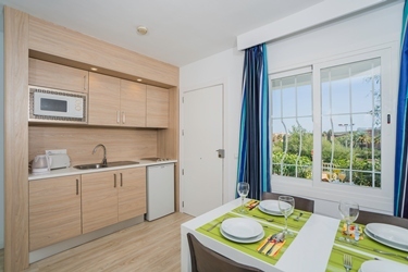 Apartamentos Holiday Center