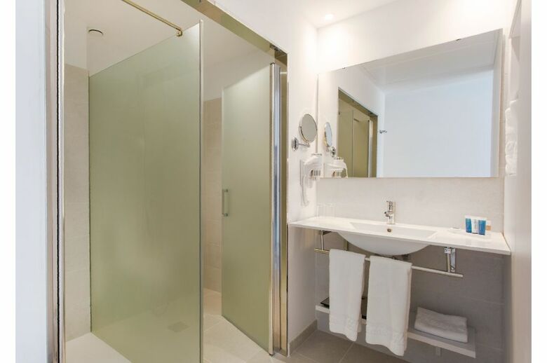 Reverence Life Hotel - Adults Only