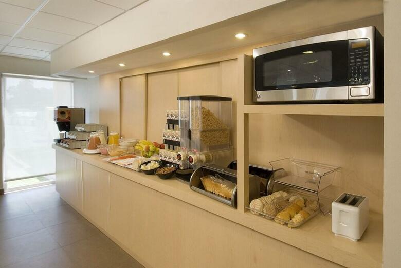 Hotel City Express Lazaro Cardenas