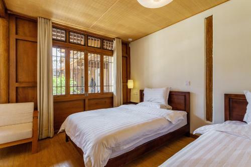 Posada Shaxi Square Inn