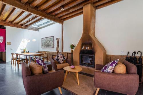 Posada Shaxi Square Inn
