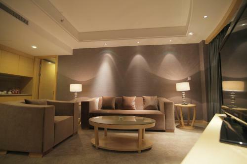 Huangyan Yaoda Hotel