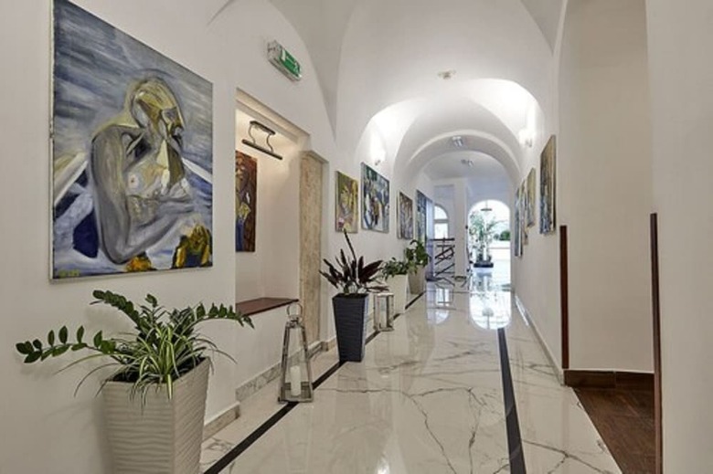 Jan Hotel