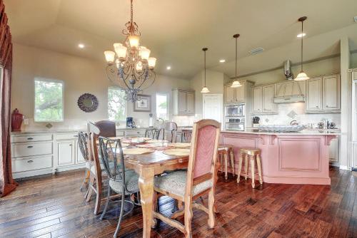 Hill Country Villa