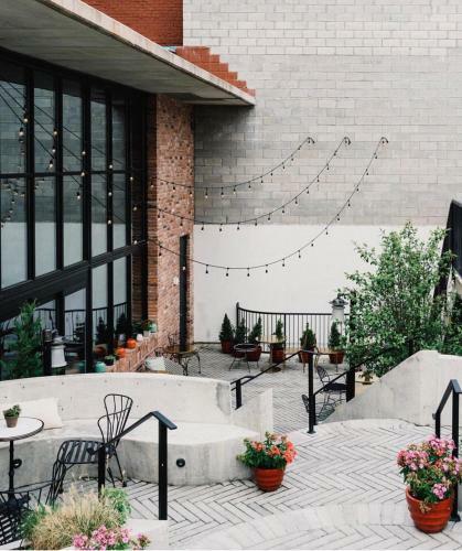 The Williamsburg Hotel