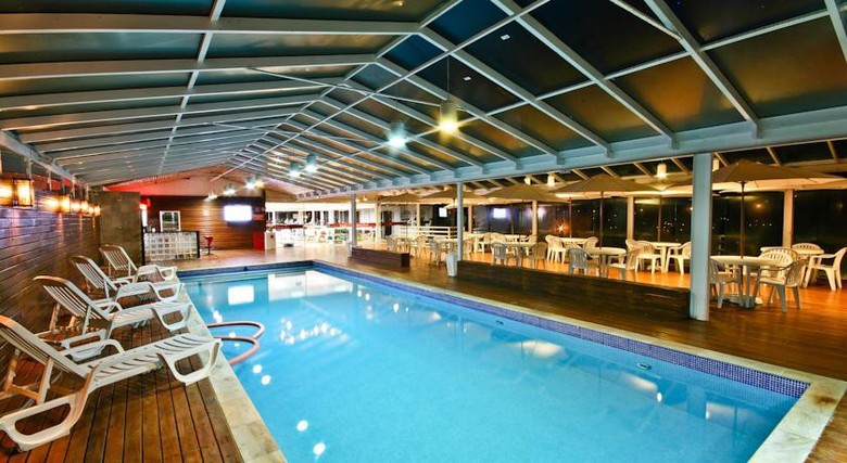 Chris Park Hotel