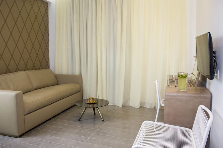 Hotel Carolina