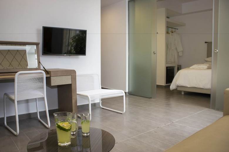 Hotel Carolina