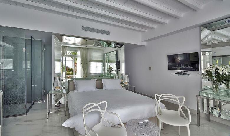 La Residence Mykonos Hotel Suites