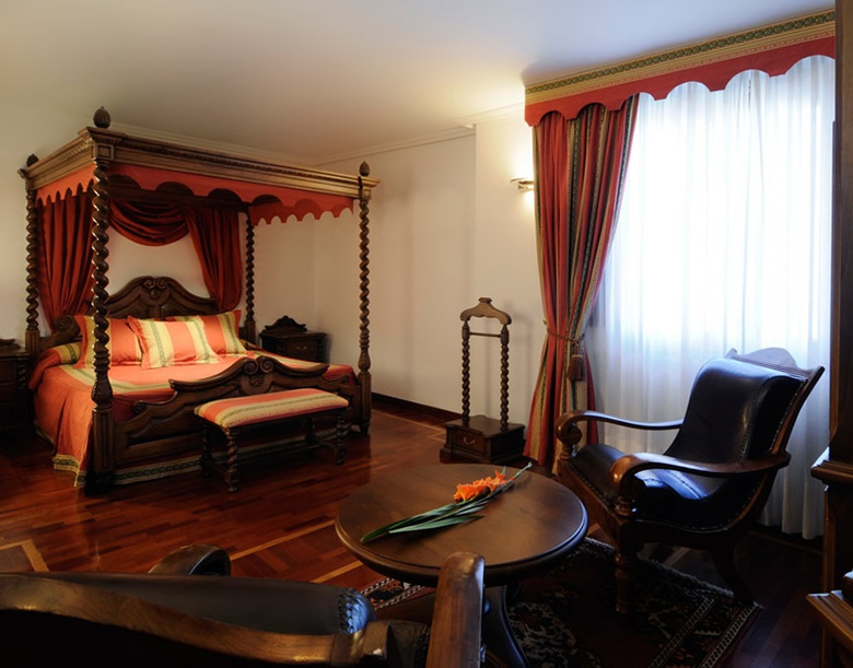 Hotel II Virrey